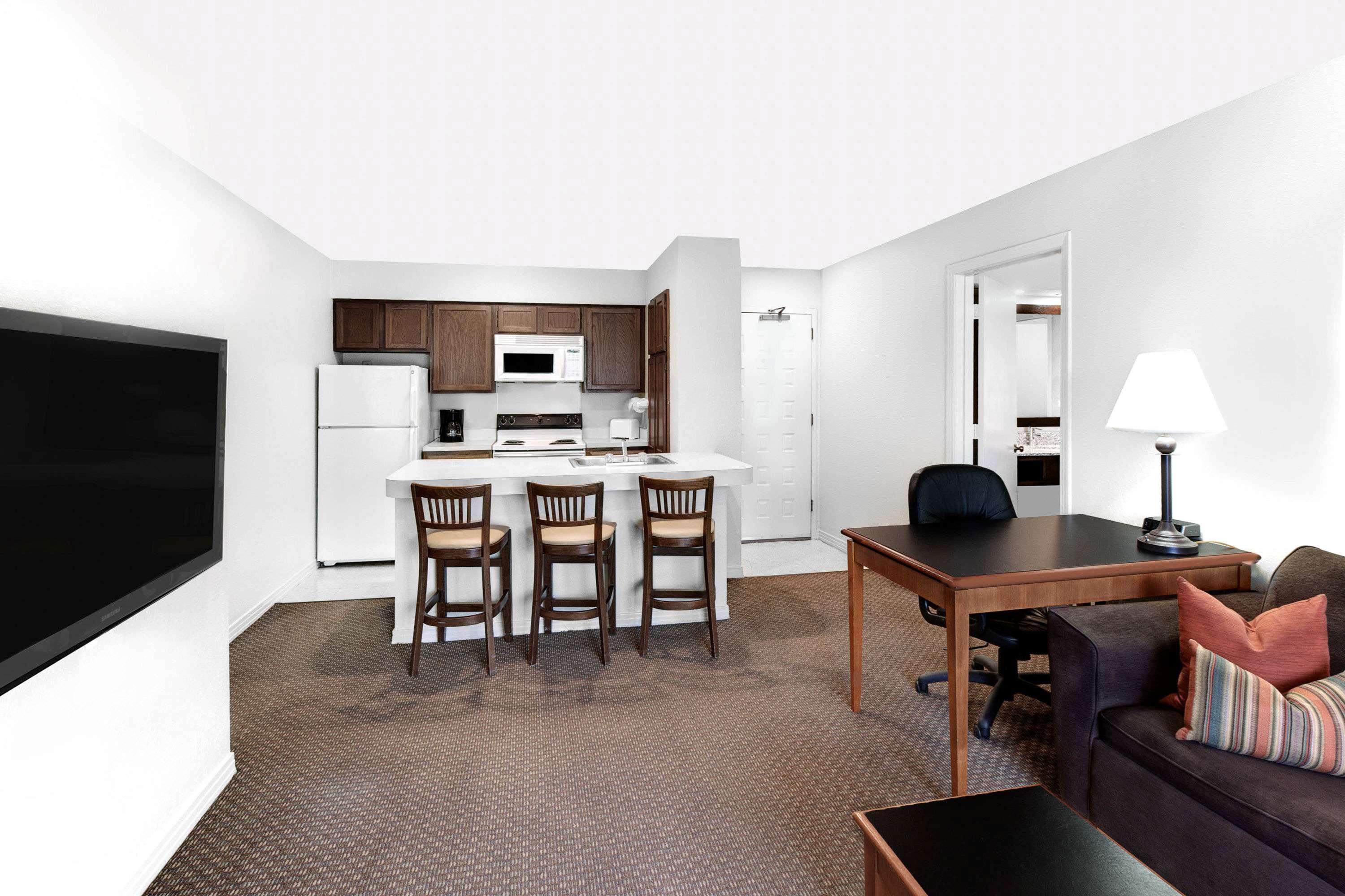 Value Suites Extended Stay - أرلينغتون المظهر الخارجي الصورة