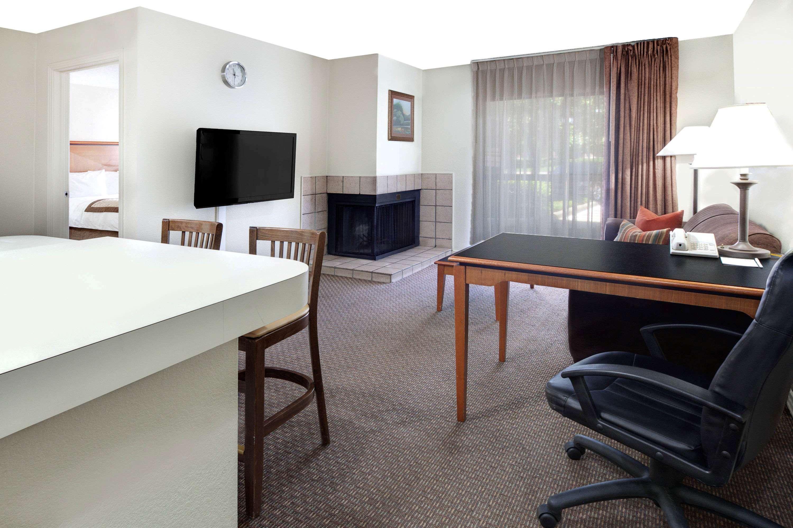 Value Suites Extended Stay - أرلينغتون المظهر الخارجي الصورة